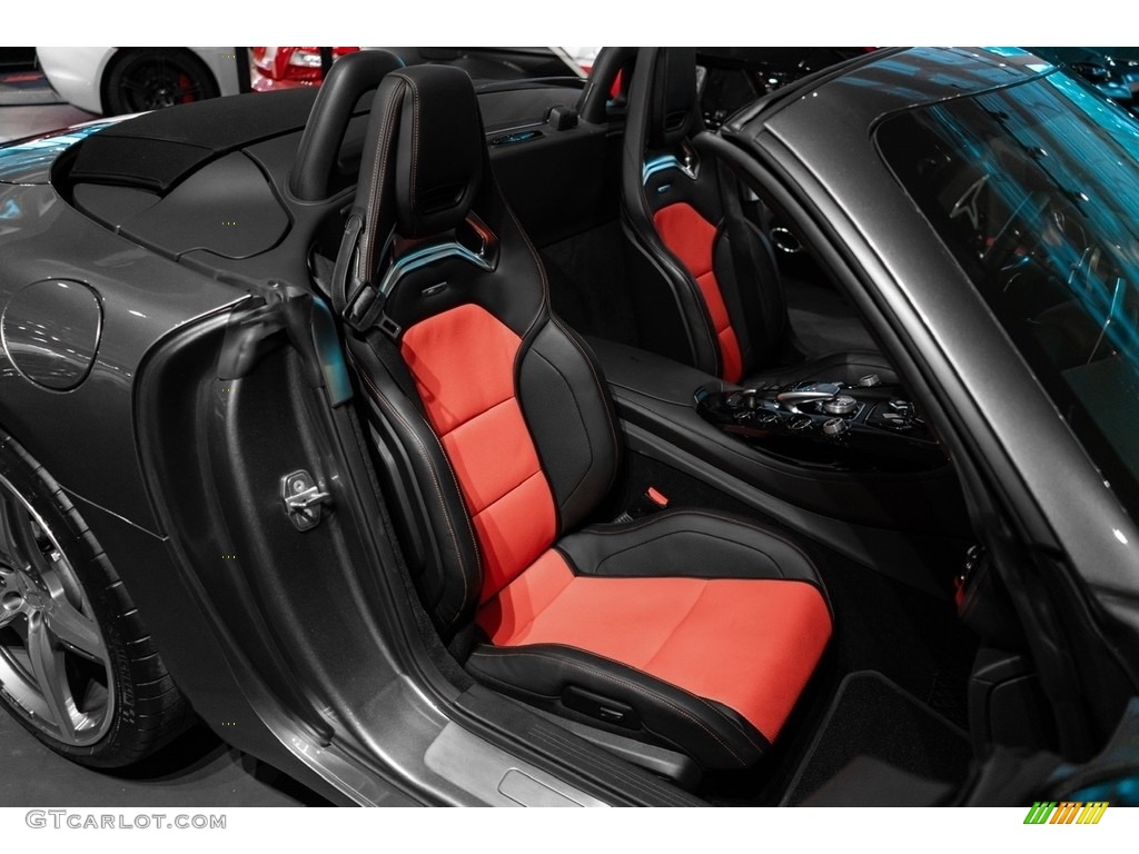 2019 Mercedes-Benz AMG GT Roadster Interior Color Photos