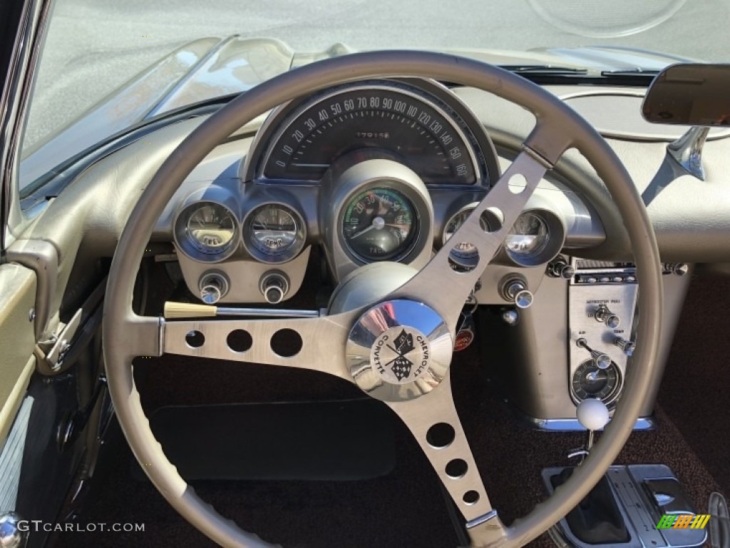 1961 Chevrolet Corvette Convertible Fawn Steering Wheel Photo #138655704