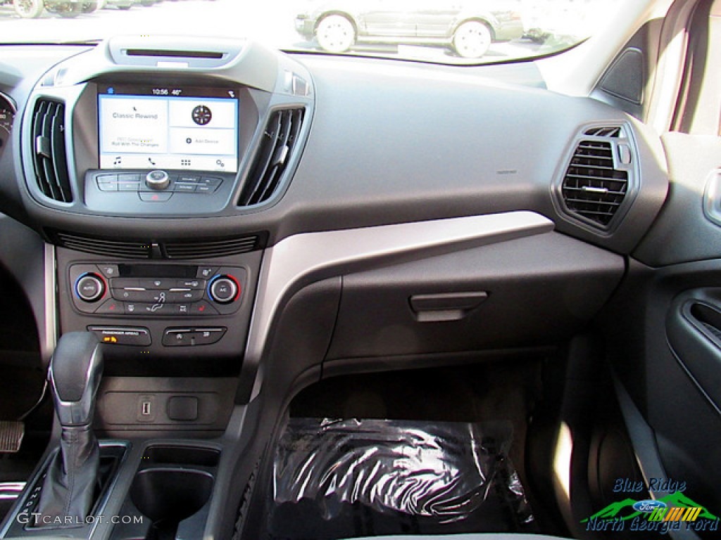 2018 Escape SE - Shadow Black / Charcoal Black photo #16