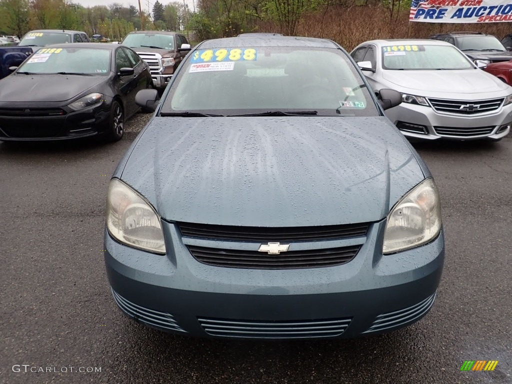 2009 Cobalt LS Sedan - Silver Moss Metallic / Gray photo #6