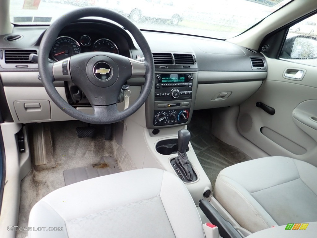 2009 Cobalt LS Sedan - Silver Moss Metallic / Gray photo #10
