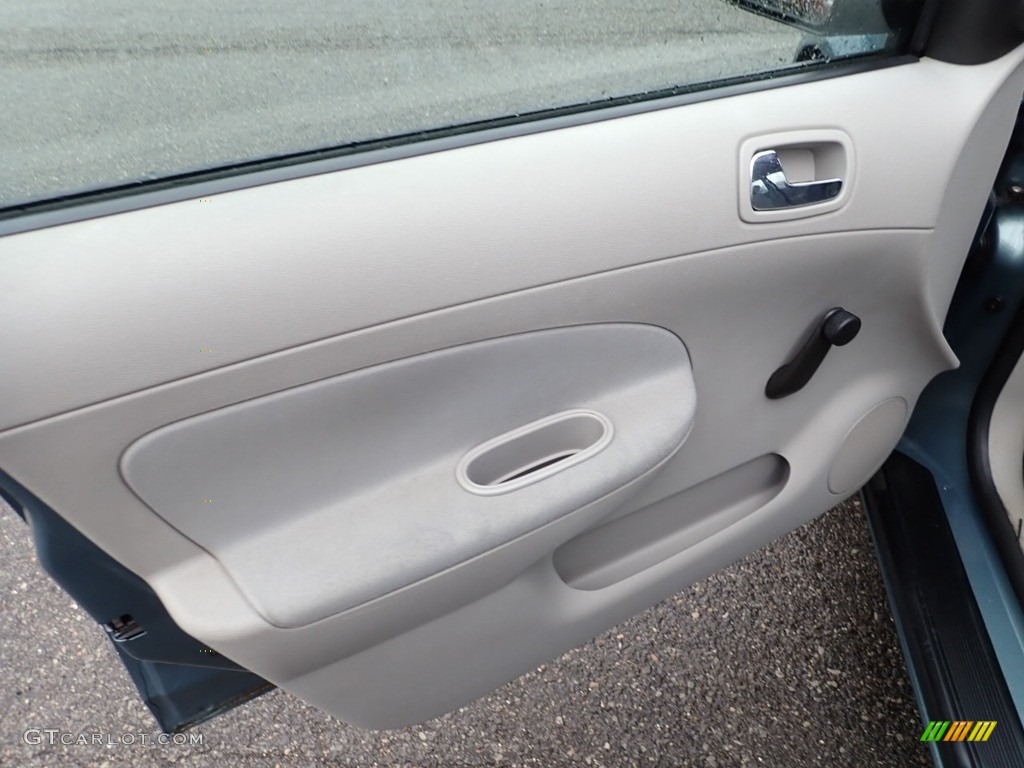 2009 Cobalt LS Sedan - Silver Moss Metallic / Gray photo #11