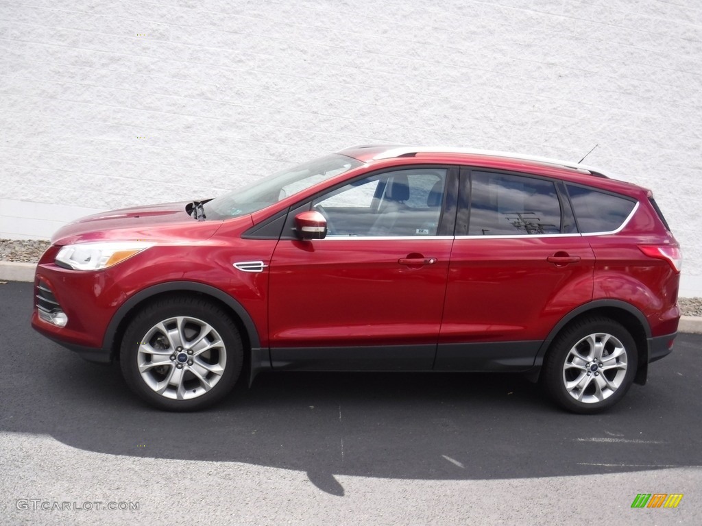 2016 Escape Titanium 4WD - Ruby Red Metallic / Charcoal Black photo #2