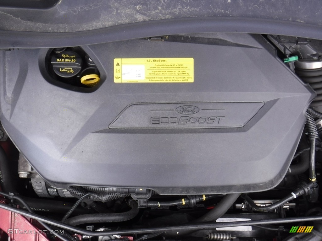 2016 Escape Titanium 4WD - Ruby Red Metallic / Charcoal Black photo #13