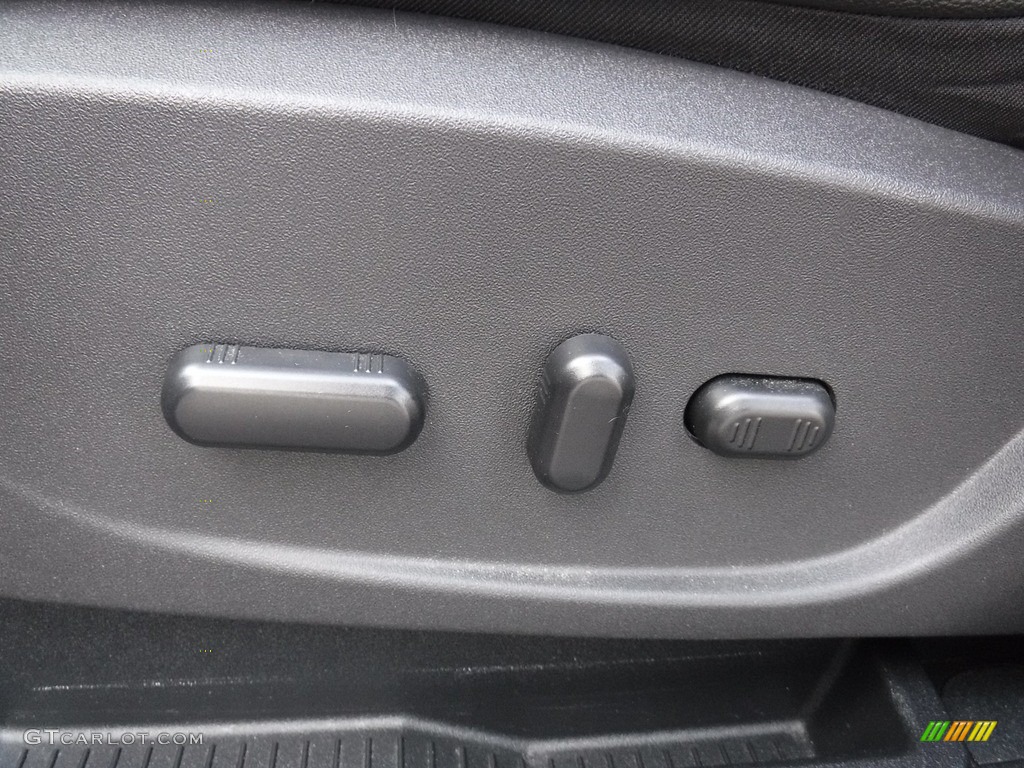 2016 Escape Titanium 4WD - Ruby Red Metallic / Charcoal Black photo #18