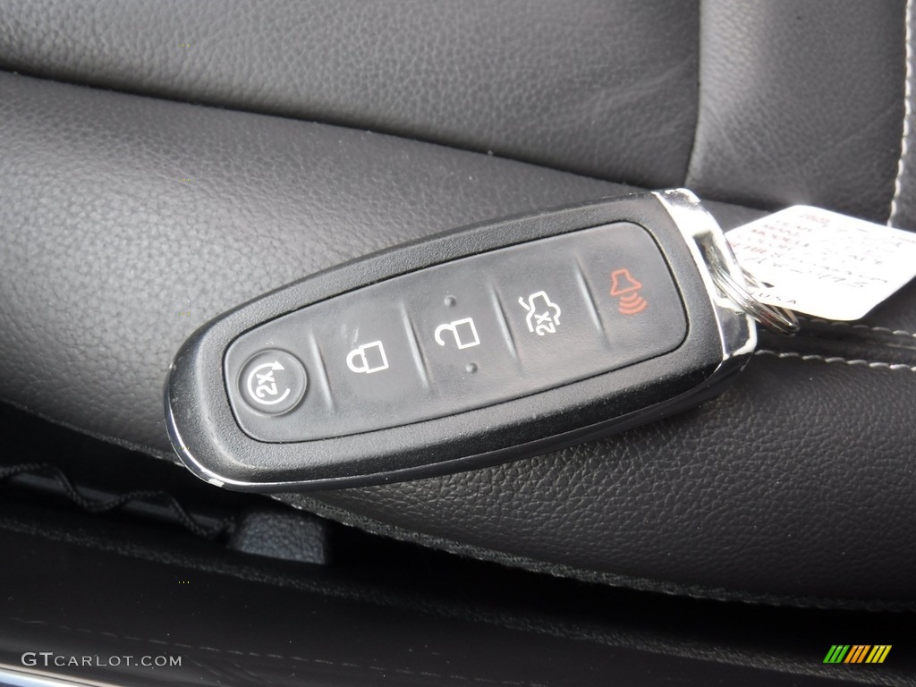 2016 Escape Titanium 4WD - Ruby Red Metallic / Charcoal Black photo #35