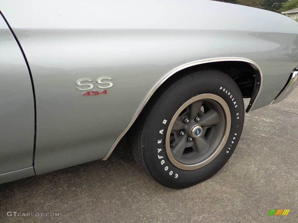 1971 Chevrolet Chevelle SS 454 Marks and Logos Photos