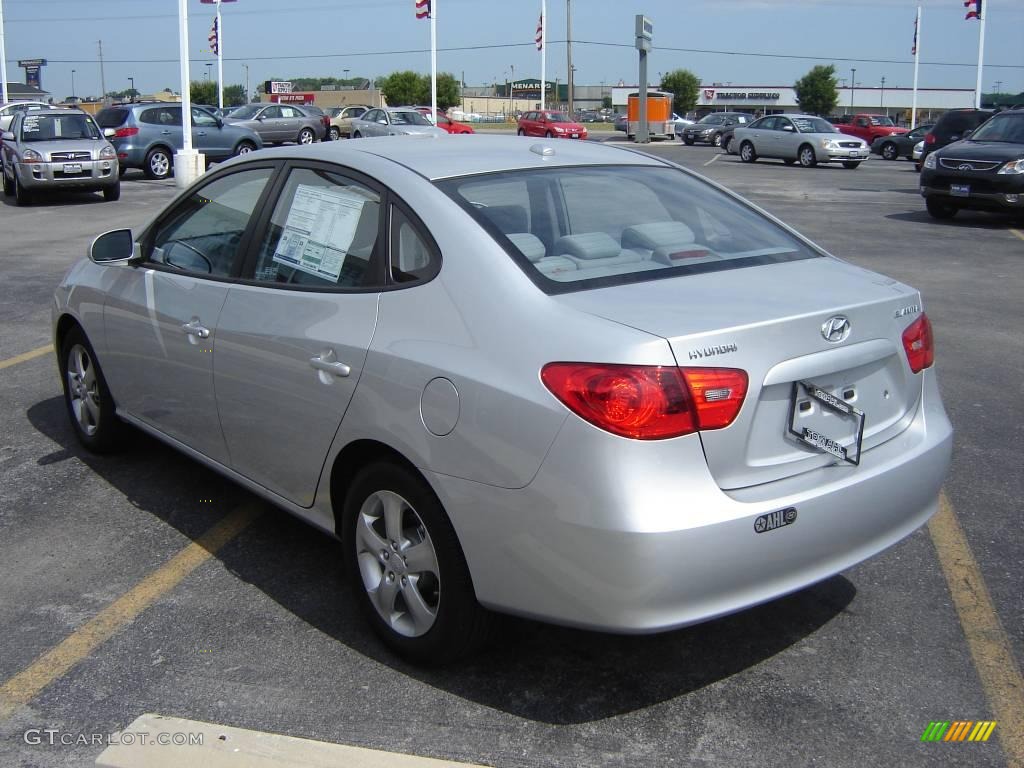 2009 Elantra SE Sedan - Quicksilver / Black photo #5