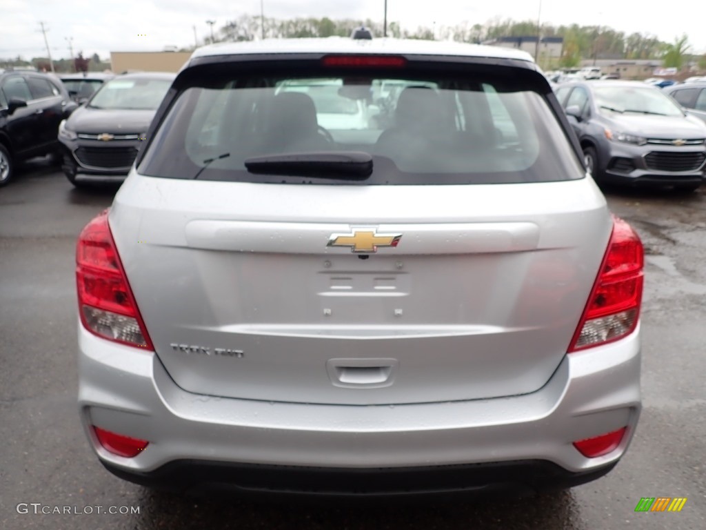 2020 Trax LS AWD - Silver Ice Metallic / Jet Black photo #5