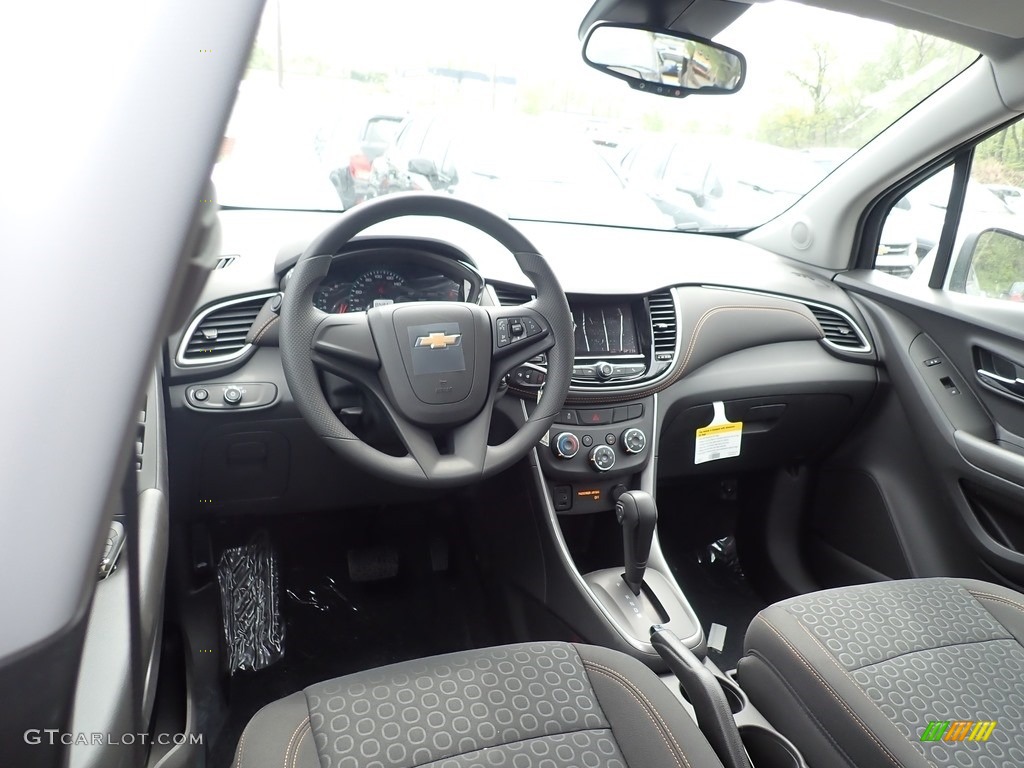 2020 Trax LS AWD - Silver Ice Metallic / Jet Black photo #13