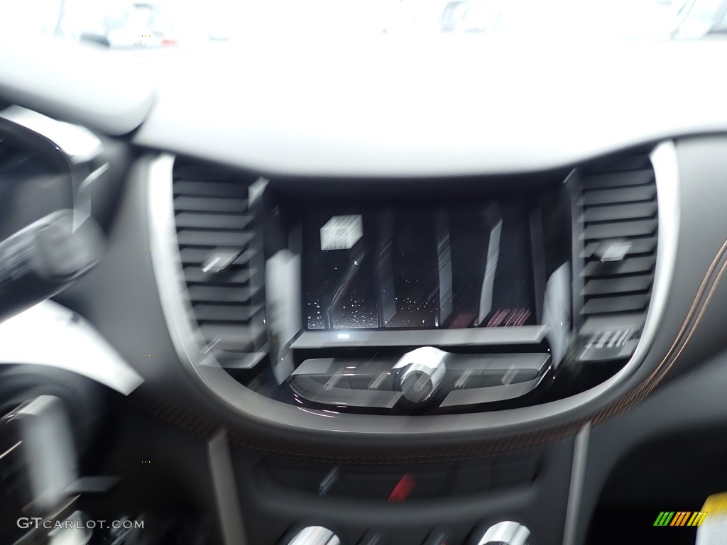 2020 Trax LS AWD - Silver Ice Metallic / Jet Black photo #17