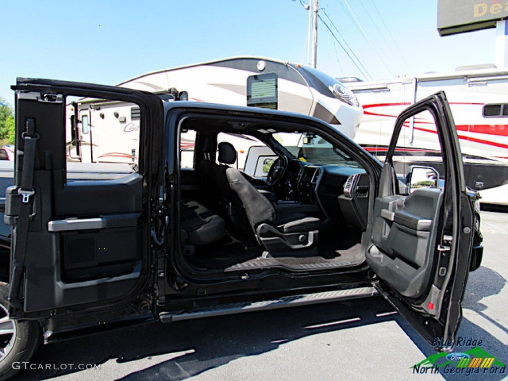 2016 F150 XLT SuperCab - Shadow Black / Medium Earth Gray photo #12