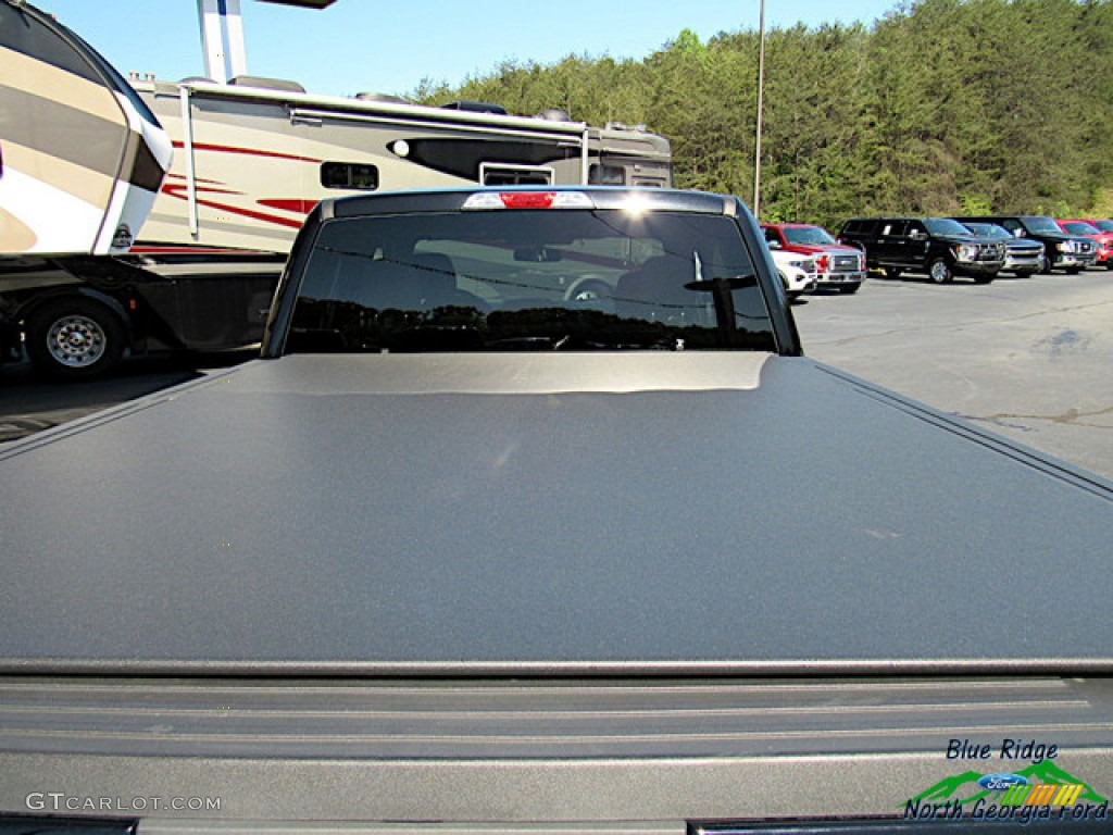 2016 F150 XLT SuperCab - Shadow Black / Medium Earth Gray photo #15