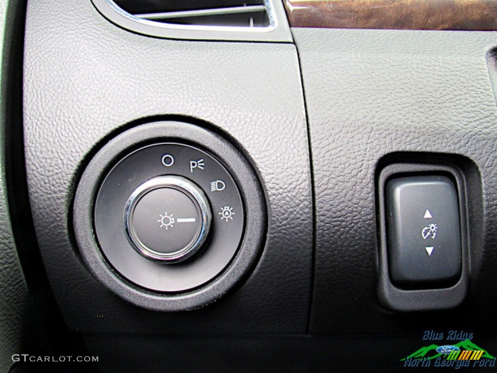 2013 Taurus Limited - Ruby Red Metallic / Charcoal Black photo #20