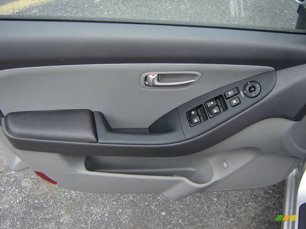 2009 Elantra GLS Sedan - Quicksilver / Gray photo #17