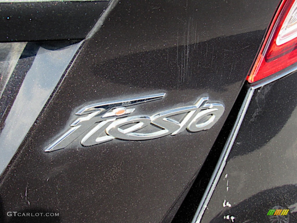 2015 Ford Fiesta S Hatchback Marks and Logos Photo #138672447