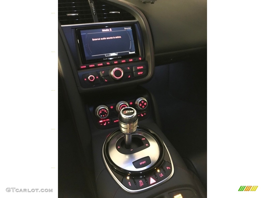2015 Audi R8 V8 Transmission Photos