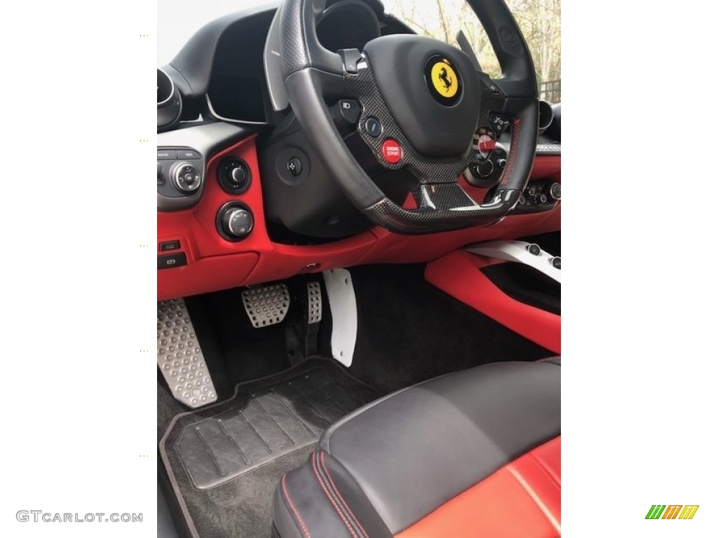 2014 Ferrari F12berlinetta Standard F12berlinetta Model Nero/Rosso Steering Wheel Photo #138675741
