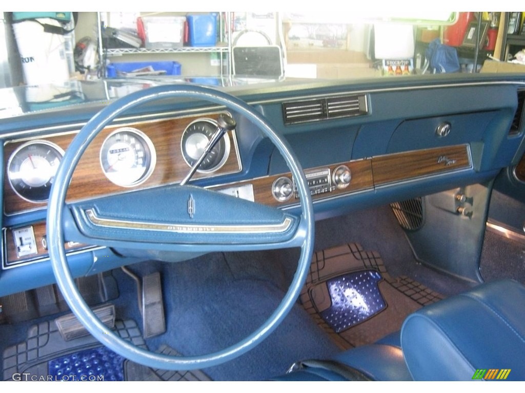 Blue Interior 1971 Oldsmobile Cutlass Supreme Convertible Photo #138676365