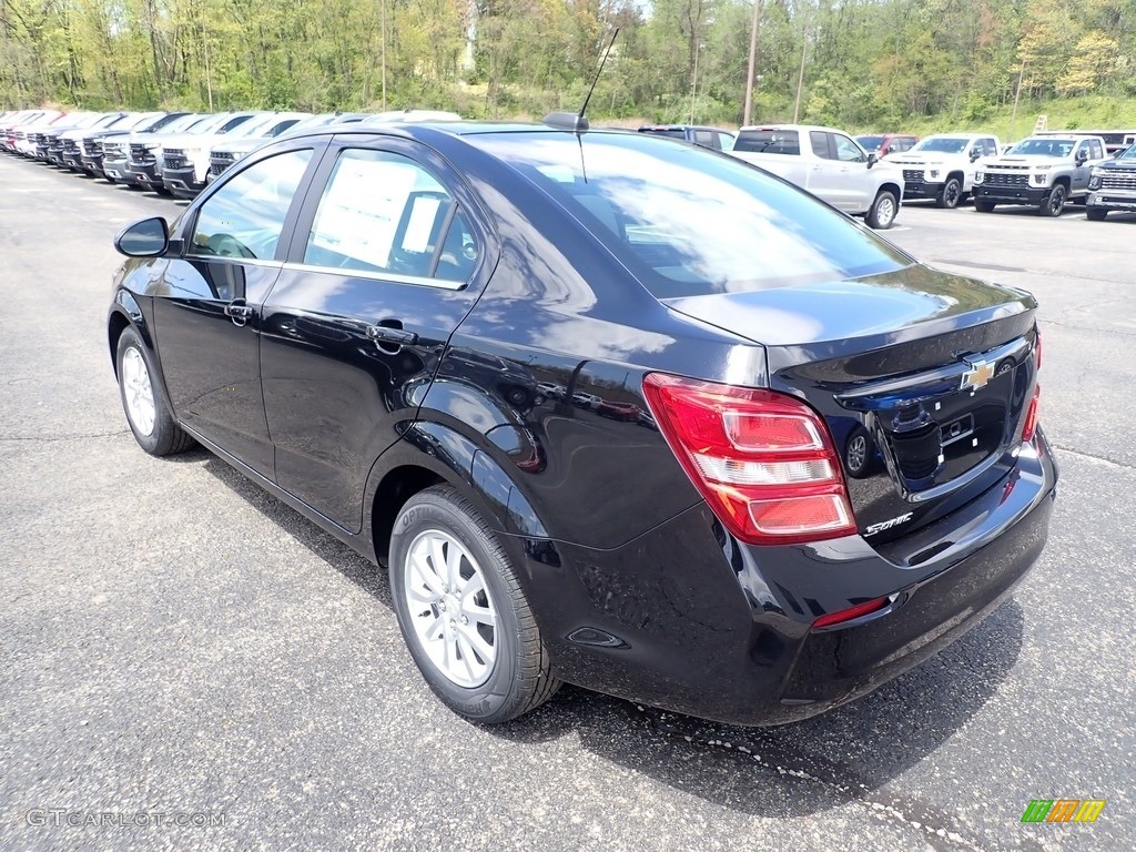 2020 Sonic LT Sedan - Mosaic Black Metallic / Jet Black/Dark Titanium photo #4