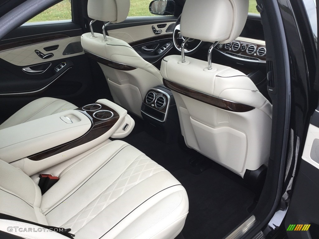 Porcelain/Black Interior 2015 Mercedes-Benz S 550 4Matic Sedan Photo #138678417