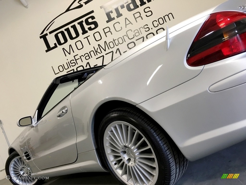 2004 SL 55 AMG Roadster - Brilliant Silver Metallic / Charcoal photo #23