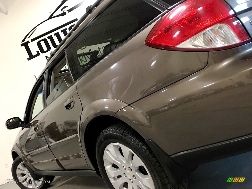 2009 Outback 2.5XT Limited Wagon - Deep Bronze Metallic / Warm Ivory photo #21