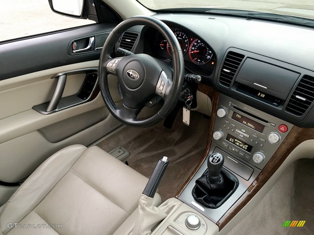 Warm Ivory Interior 2009 Subaru Outback 2.5XT Limited Wagon Photo #138686151