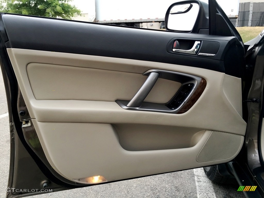 2009 Subaru Outback 2.5XT Limited Wagon Warm Ivory Door Panel Photo #138686577