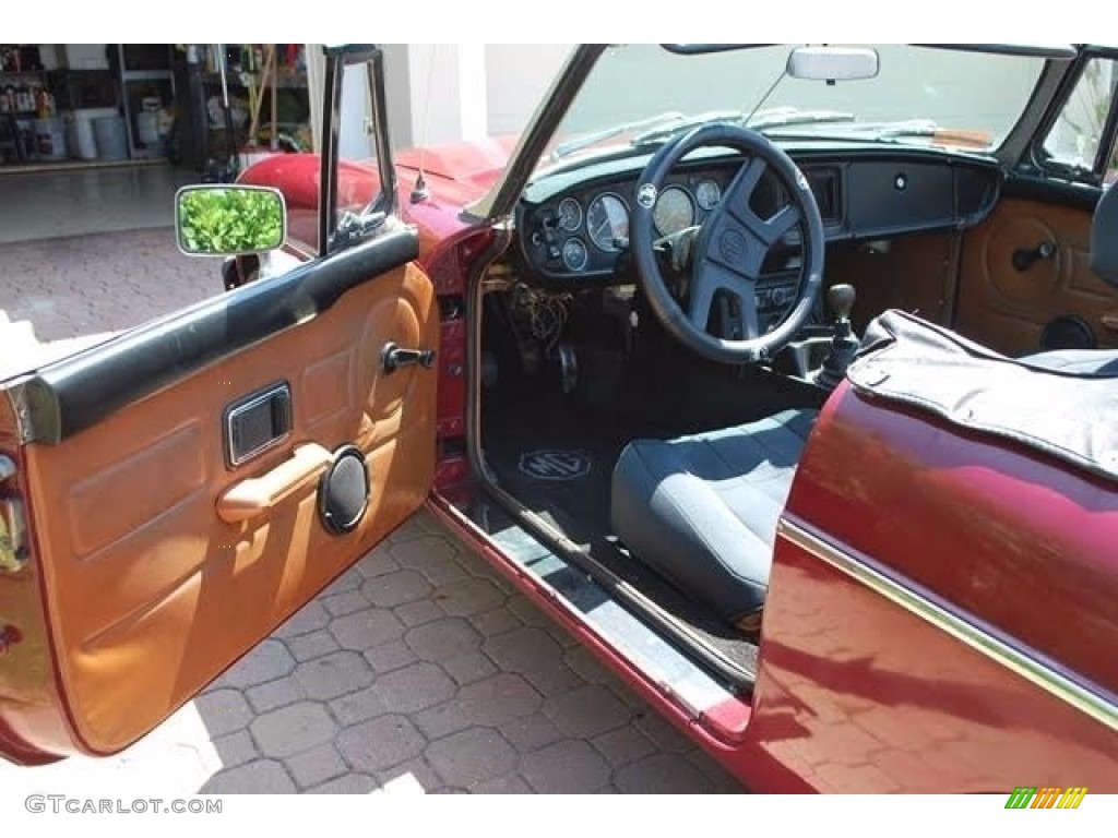 1977 MG MGB Roadster Front Seat Photo #138688348