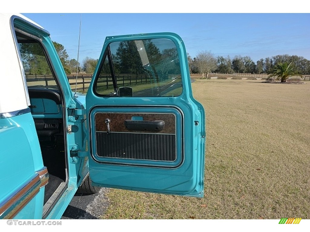 1970 Ford F100 Ranger XLT Regular Cab Door Panel Photos