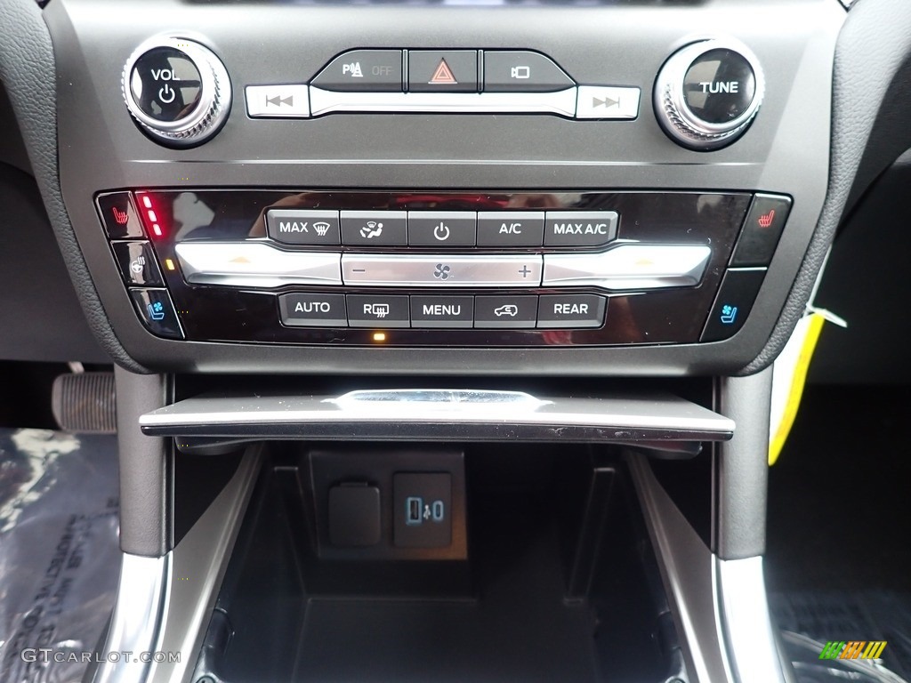 2020 Explorer ST 4WD - Magnetic Metallic / Ebony photo #19