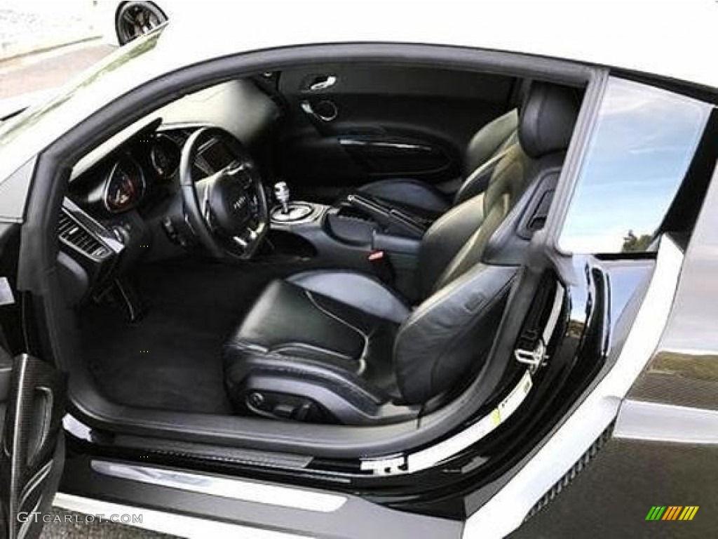 2010 Audi R8 5.2 FSI quattro Front Seat Photos