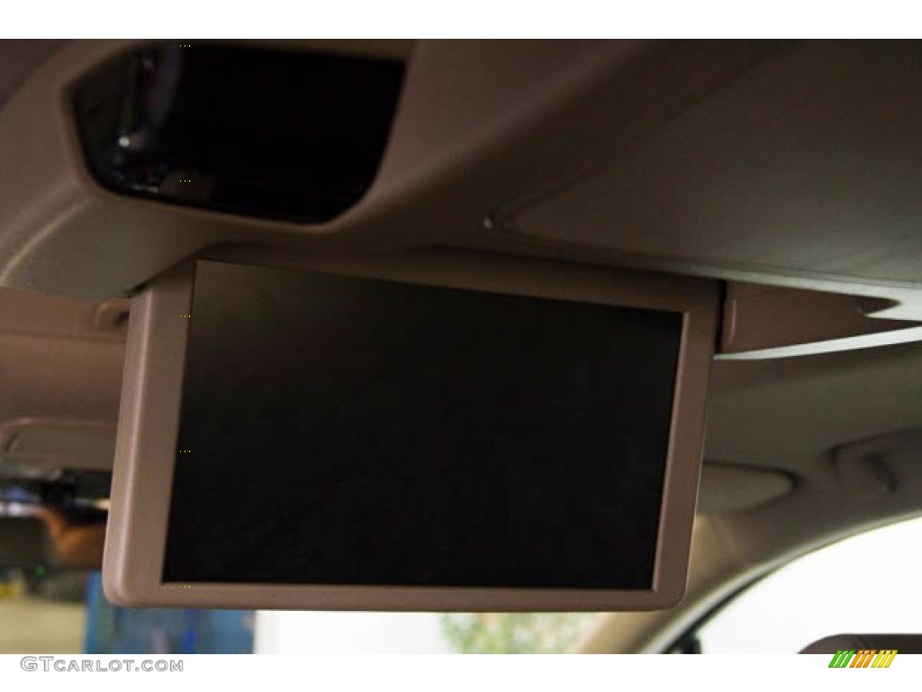 2018 Odyssey EX-L - Forest Mist Metallic / Beige photo #18