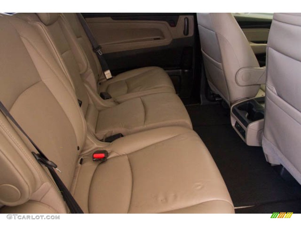 2018 Odyssey EX-L - Forest Mist Metallic / Beige photo #24