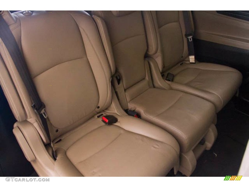 2018 Odyssey EX-L - Forest Mist Metallic / Beige photo #25