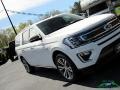 Star White - Expedition King Ranch Max 4x4 Photo No. 37