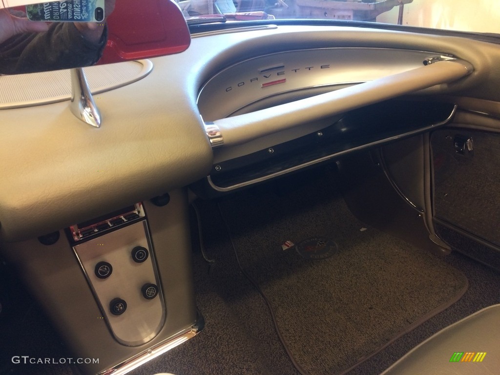 1961 Corvette Convertible - Roman Red / Fawn photo #15