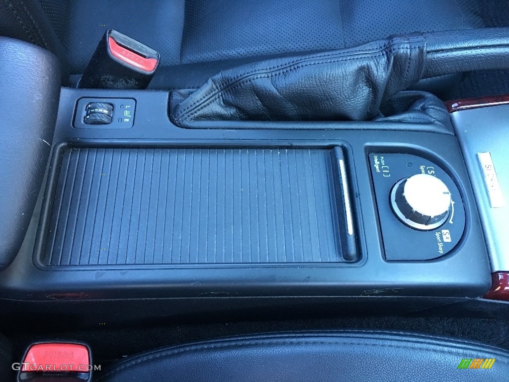 2007 Subaru Outback 2.5 XT Limited Wagon Controls Photo #138694476