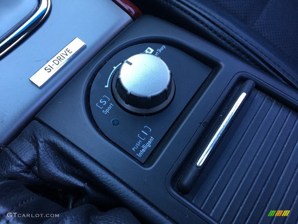 2007 Subaru Outback 2.5 XT Limited Wagon Controls Photo #138694503