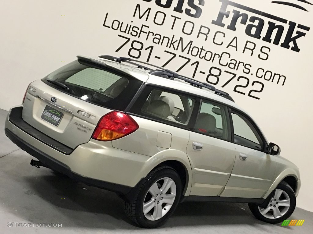 2005 Outback 3.0 R VDC Limited Wagon - Champagne Gold Opal / Taupe photo #5
