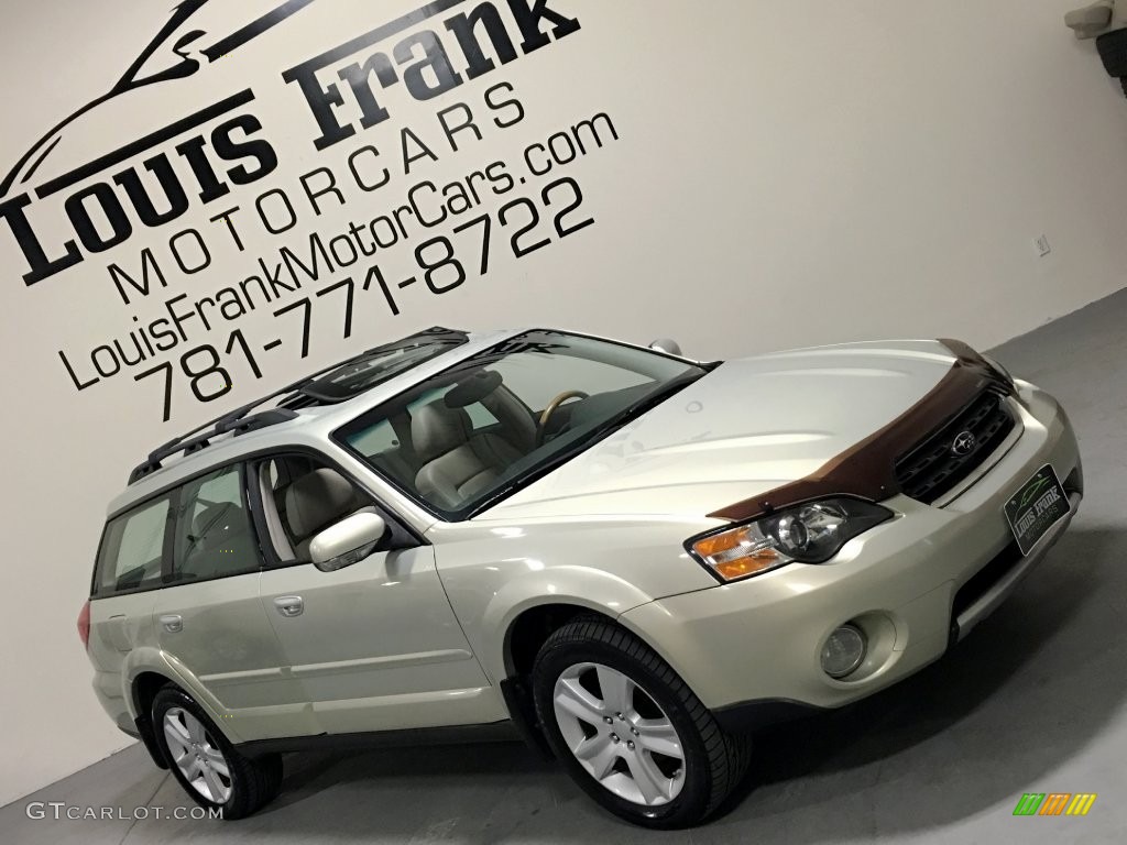 2005 Outback 3.0 R VDC Limited Wagon - Champagne Gold Opal / Taupe photo #17