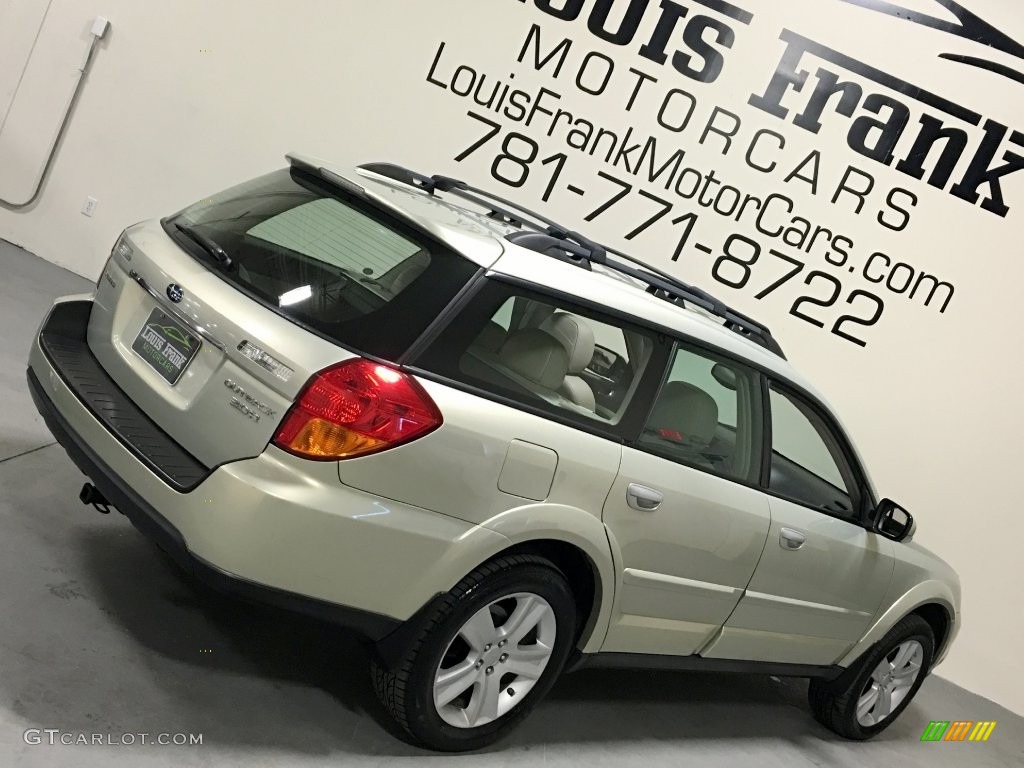 2005 Outback 3.0 R VDC Limited Wagon - Champagne Gold Opal / Taupe photo #19