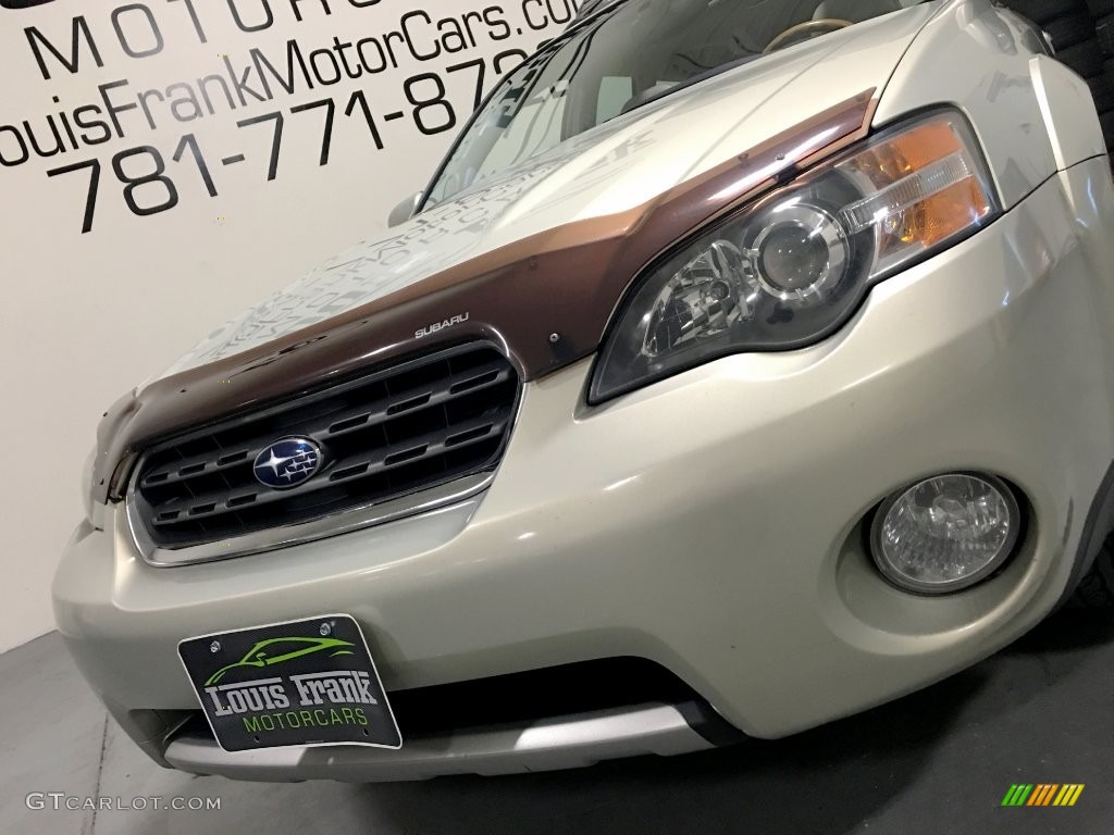2005 Outback 3.0 R VDC Limited Wagon - Champagne Gold Opal / Taupe photo #24