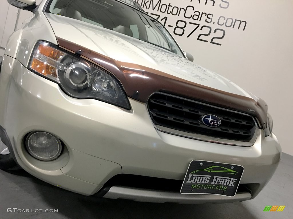 2005 Outback 3.0 R VDC Limited Wagon - Champagne Gold Opal / Taupe photo #26