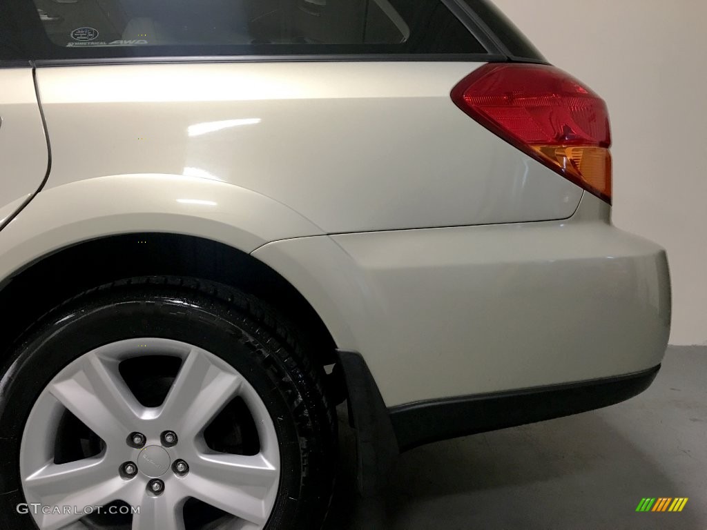 2005 Outback 3.0 R VDC Limited Wagon - Champagne Gold Opal / Taupe photo #36