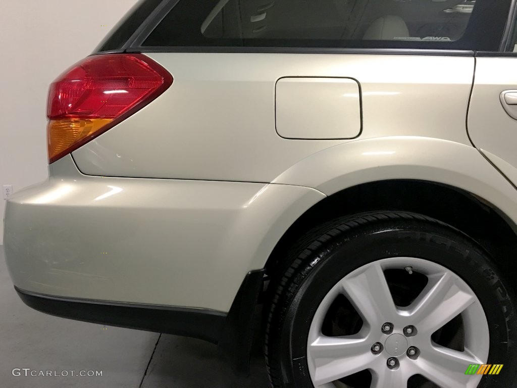 2005 Outback 3.0 R VDC Limited Wagon - Champagne Gold Opal / Taupe photo #37