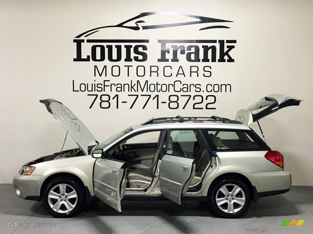 2005 Outback 3.0 R VDC Limited Wagon - Champagne Gold Opal / Taupe photo #44