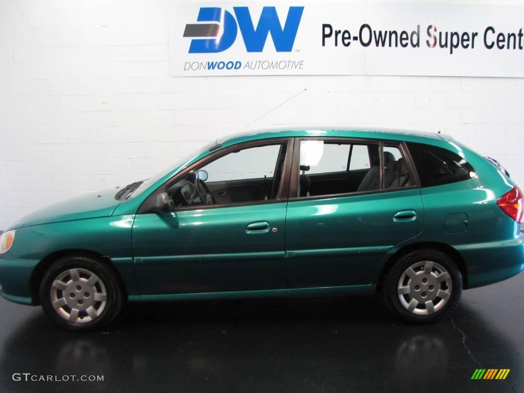 2002 Rio Cinco Hatchback - Emerald Green / Gray photo #3