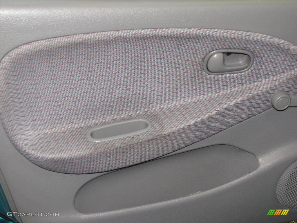 2002 Rio Cinco Hatchback - Emerald Green / Gray photo #9